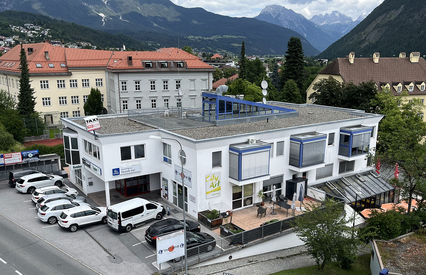 Büro- und Geschäftshaus Bußkreuzzentrum Imst